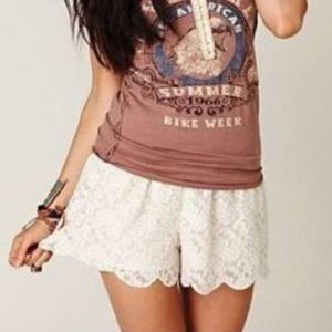 Free People Ivory Cream Lace Shorts w Scallops XS